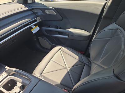 2027 Kia Telluride Hybrid - Photo 16