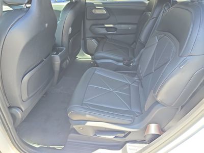 2027 Kia Telluride Hybrid - Photo 17