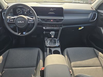 2026 Kia Seltos — photo 12 view