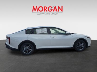 2026 Kia K4 - Photo 9