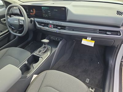 2026 Kia K4 - Photo 11