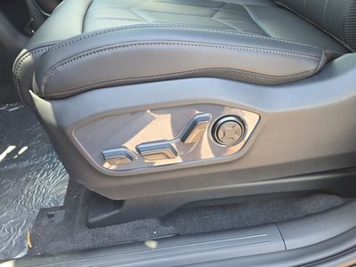2027 Kia Telluride Hybrid - Photo 21