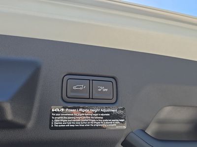 2027 Kia Telluride Hybrid - Photo 11