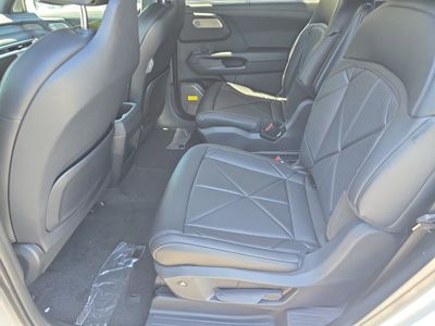 2027 Kia Telluride Hybrid - Photo 17