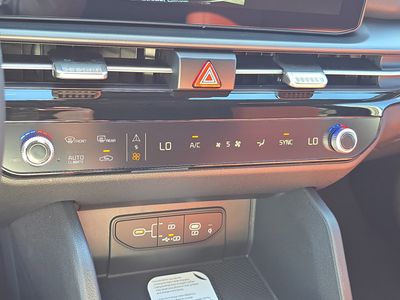 2026 Kia Sportage - Photo 26