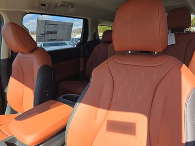 2026 Kia Carnival Hybrid — photo 23 view