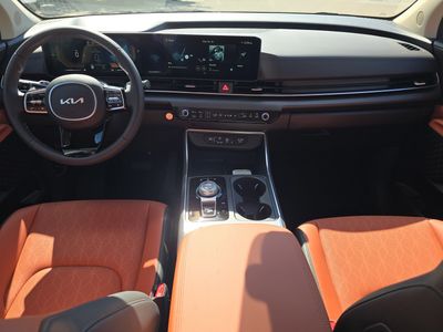 2026 Kia Carnival Hybrid — photo 13 view