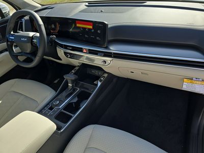 2026 Kia Sorento — photo 13 view