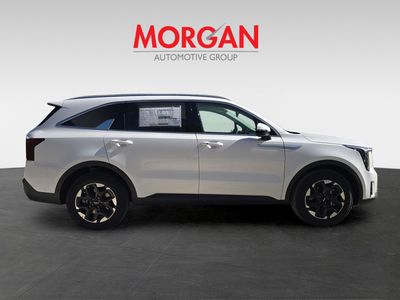 2026 Kia Sorento — photo 9 view