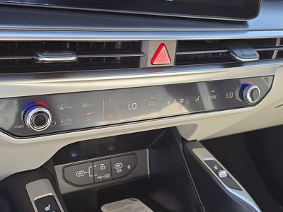 2026 Kia Sorento — photo 27 view