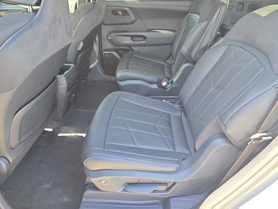 2027 Kia Telluride - Photo 17