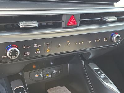2026 Kia Sorento — photo 27 view