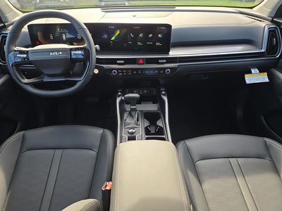 2026 Kia Sorento — photo 14 view