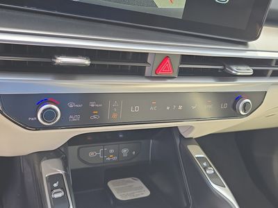 2026 Kia Sorento - Photo 25