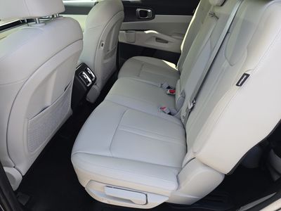 2026 Kia Sorento - Photo 17