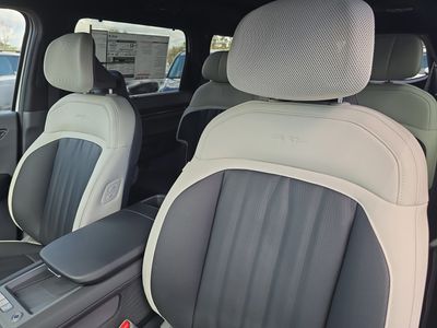 2026 Kia EV9 - Photo 21