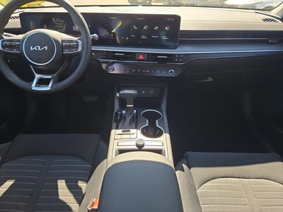 2026 Kia K5 — photo 13 view