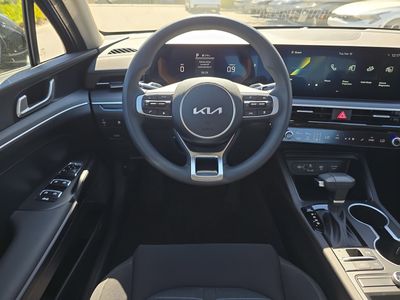2026 Kia K5 — photo 12 view