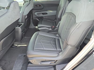 2027 Kia Telluride Hybrid - Photo 17