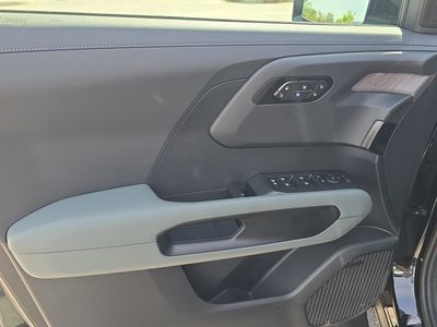 2027 Kia Telluride Hybrid - Photo 18