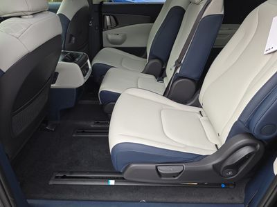 2026 Kia Carnival Hybrid - Photo 18