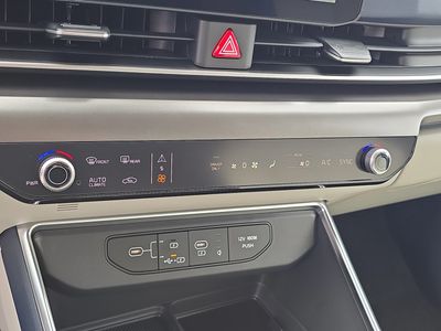 2026 Kia Carnival Hybrid - Photo 28