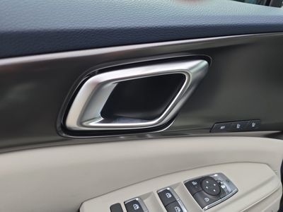 2026 Kia Carnival Hybrid - Photo 21