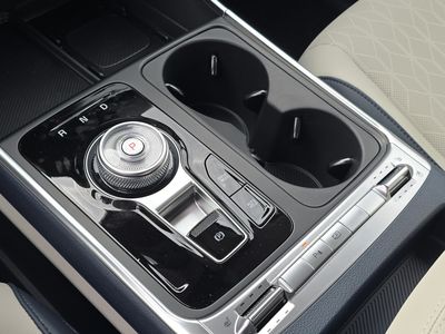 2026 Kia Carnival Hybrid - Photo 30