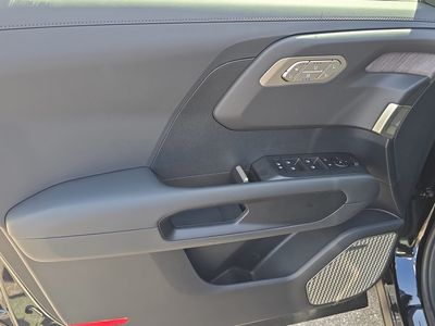 2027 Kia Telluride Hybrid - Photo 19
