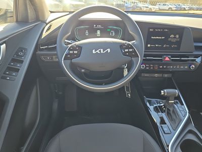 2026 Kia Niro - Photo 13