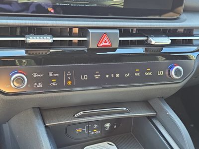 2026 Kia Sportage Plug-In Hybrid - Photo 26