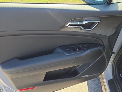 2026 Kia Sportage Plug-In Hybrid - Photo 18