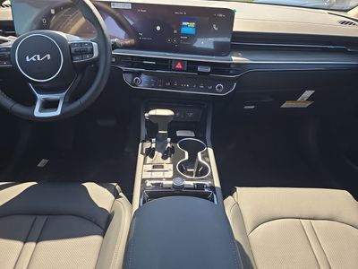 2026 Kia K5 - Photo 14