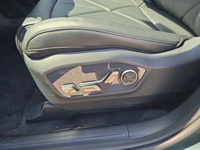 2027 Kia Telluride Hybrid - Photo 21