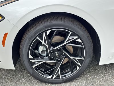 2026 Kia K5 - Photo 35