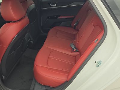 2026 Kia K5 - Photo 18