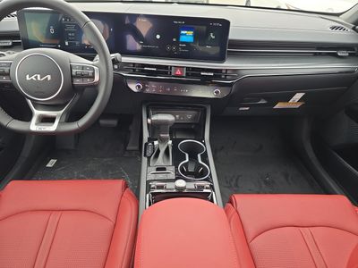 2026 Kia K5 - Photo 16