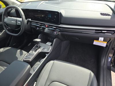 2026 Kia Sportage — photo 12 view