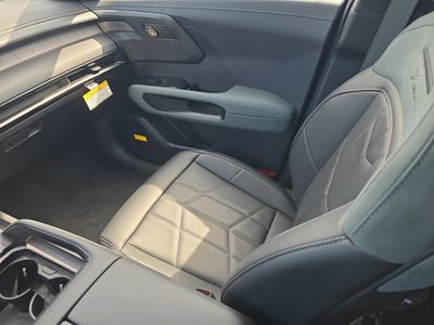 2027 Kia Telluride Hybrid - Photo 16