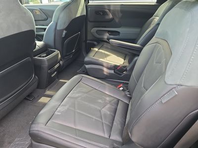 2027 Kia Telluride Hybrid - Photo 17