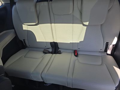 2026 Kia Carnival Hybrid - Photo 20