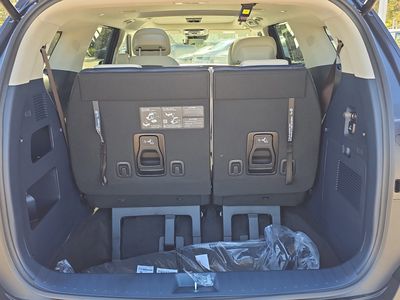 2026 Kia Carnival Hybrid - Photo 12