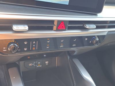 2026 Kia Sorento - Photo 24