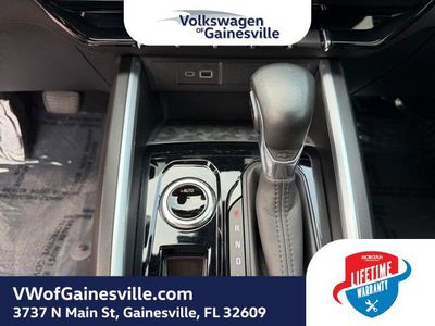 2024 Chevrolet Colorado - Photo 24