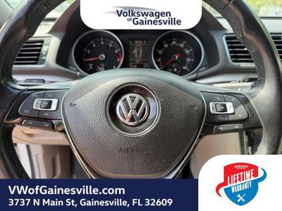 2018 Volkswagen Passat - Photo 18