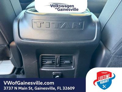 2018 Nissan Titan - Photo 12