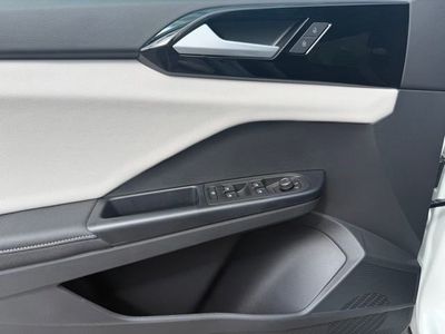 2026 Volkswagen Taos - Photo 12