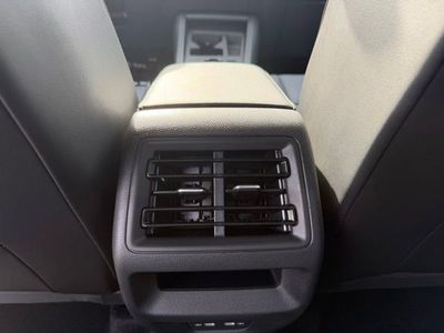 2026 Volkswagen Tiguan - Photo 8