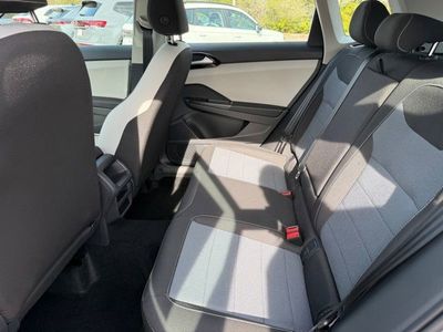 2026 Volkswagen Taos - Photo 7