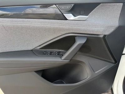 2026 Volkswagen Tiguan - Photo 12